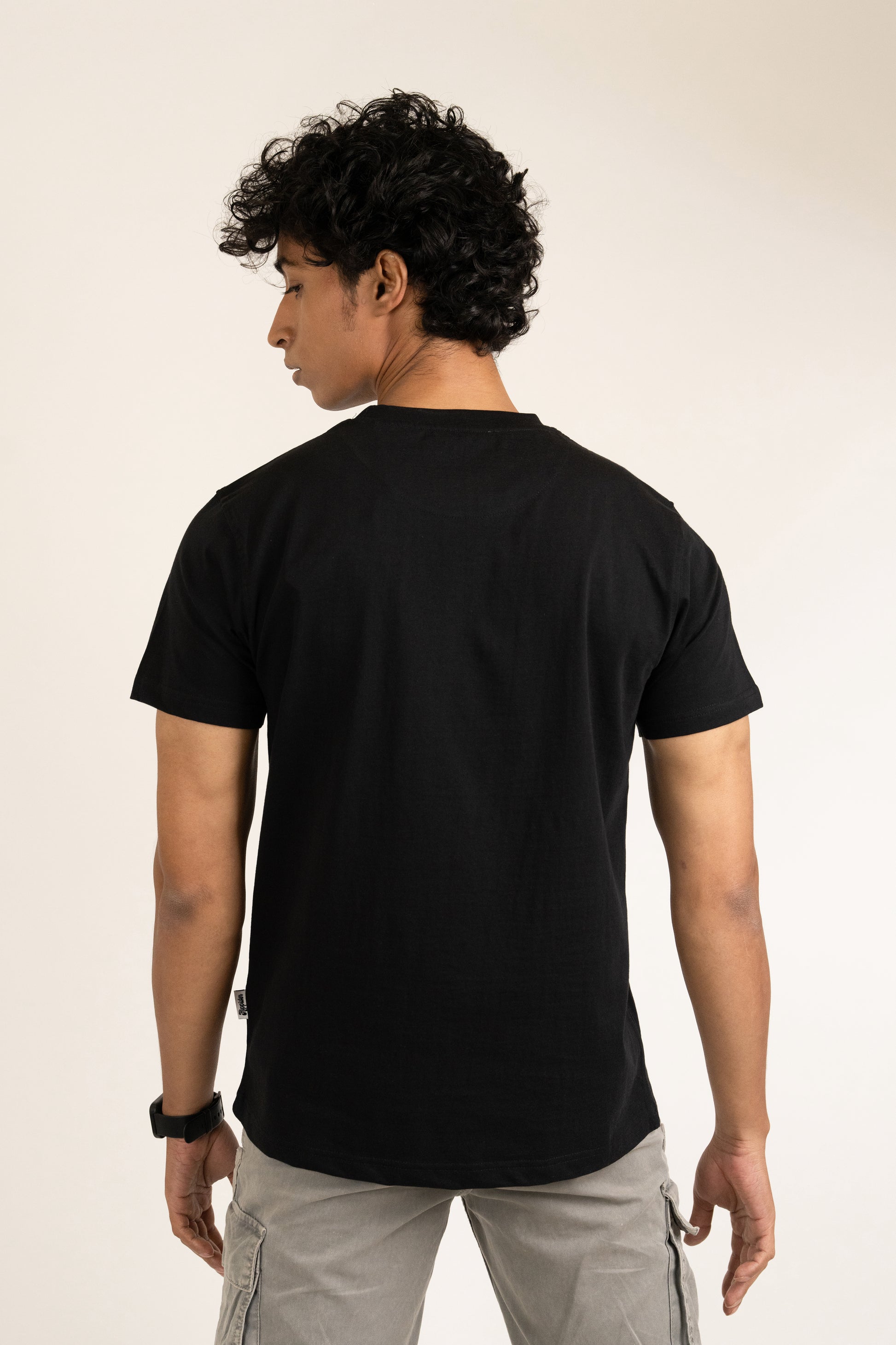 Mens Black Classic Crew Neck - Hippikart