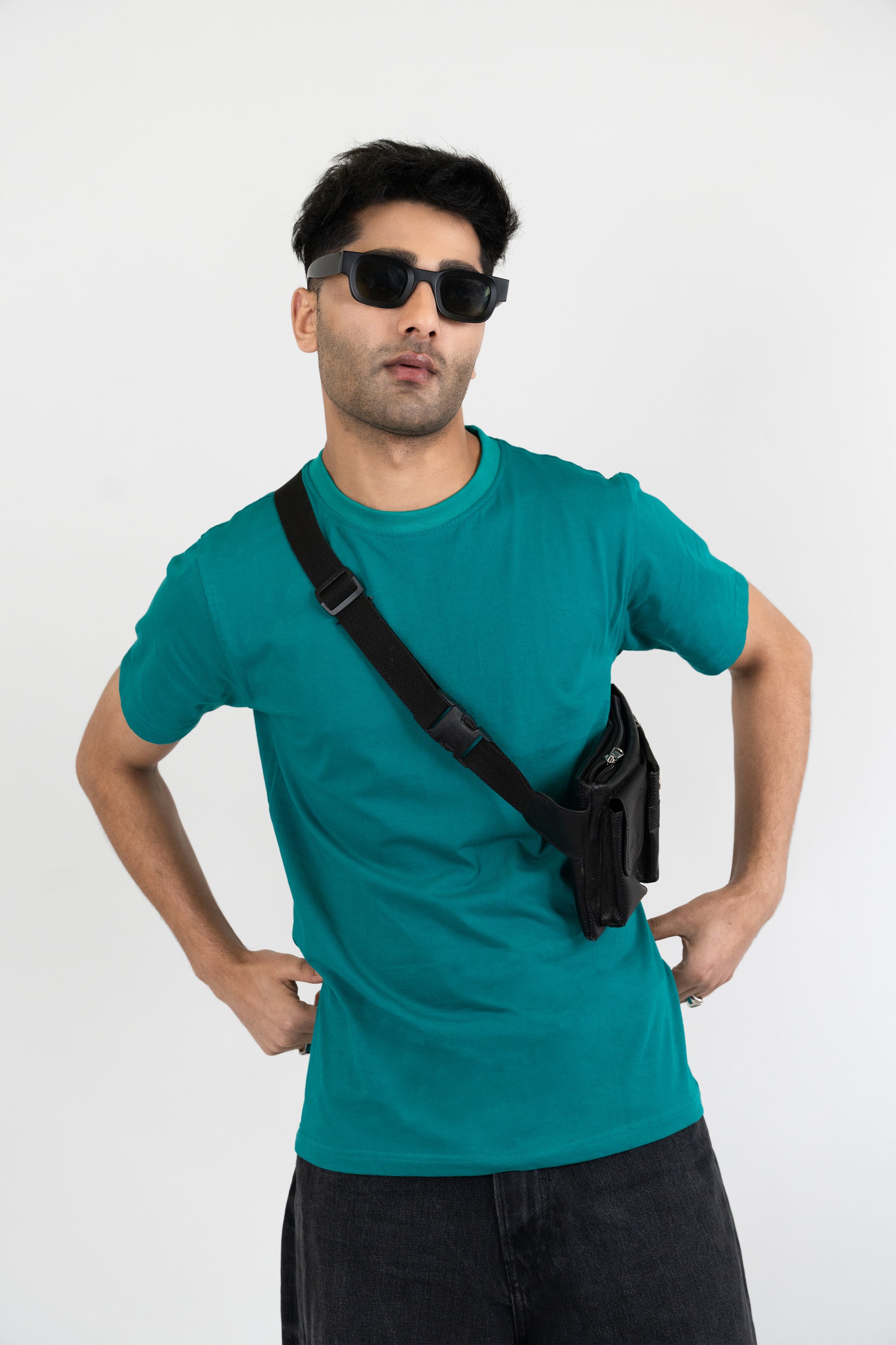 Mens Turquoise Green Classic Crew Neck - Hippikart